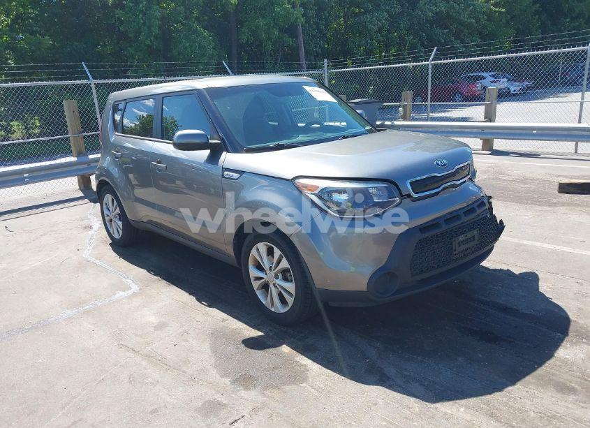 2015 Kia Soul + (VIN KNDJP3A55F7182452) main photo