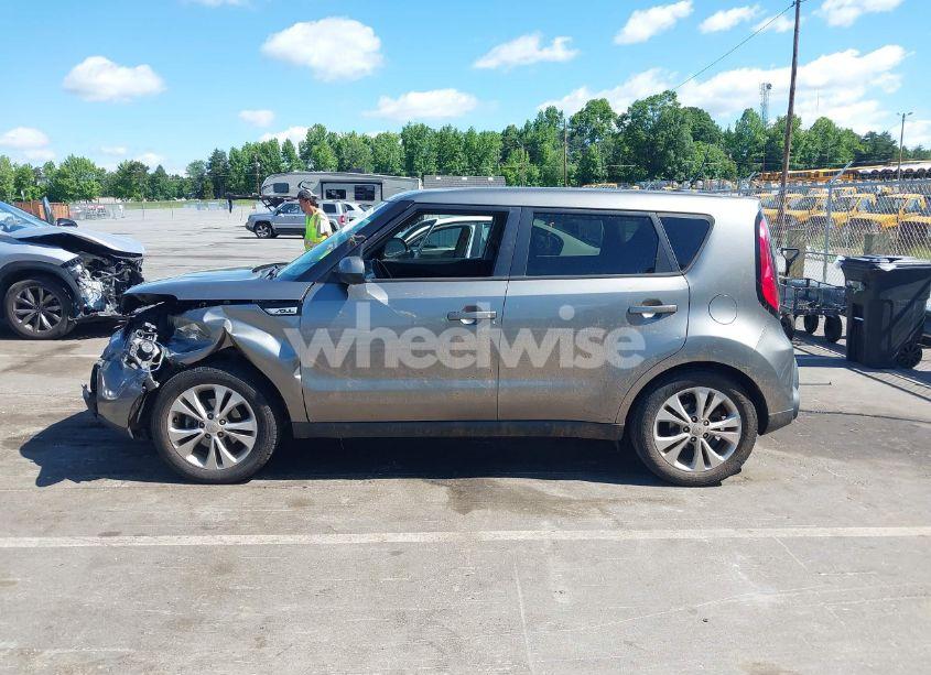 Photo 14 of 2015 Kia Soul + (VIN KNDJP3A55F7182452)