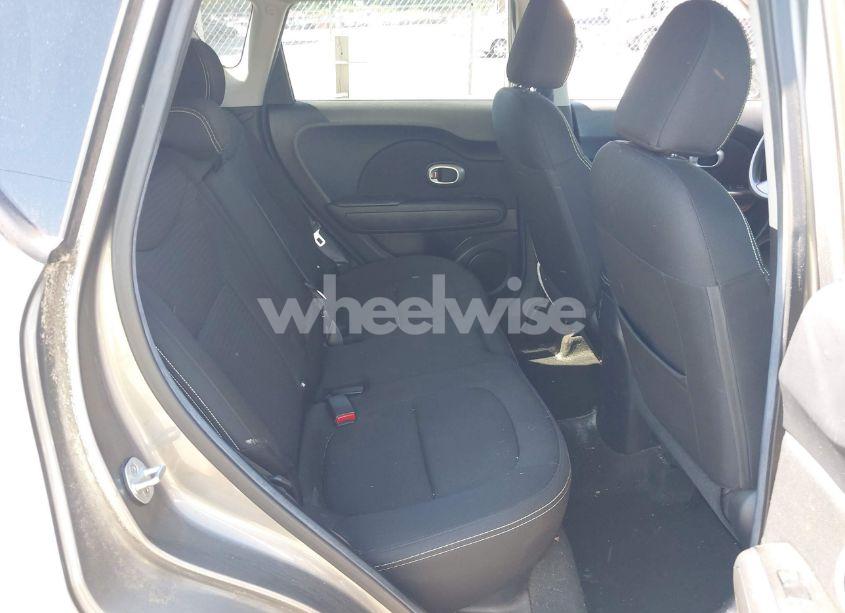 Photo 8 of 2015 Kia Soul + (VIN KNDJP3A55F7182452)