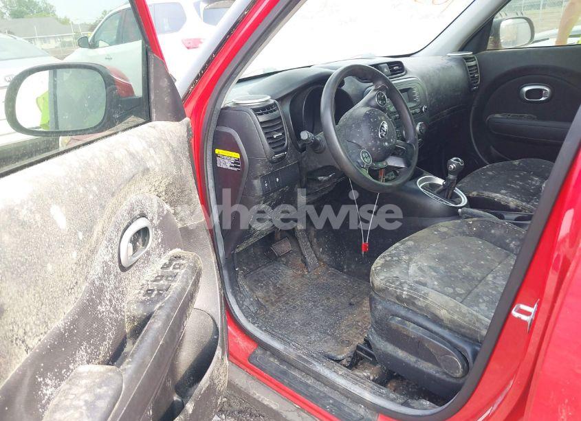 Photo 6 of 2015 Kia Soul + (VIN KNDJP3A55F7765605)