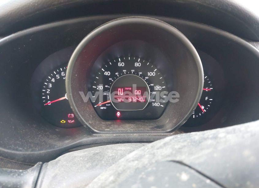 Photo 7 of 2015 Kia Soul + (VIN KNDJP3A55F7765605)