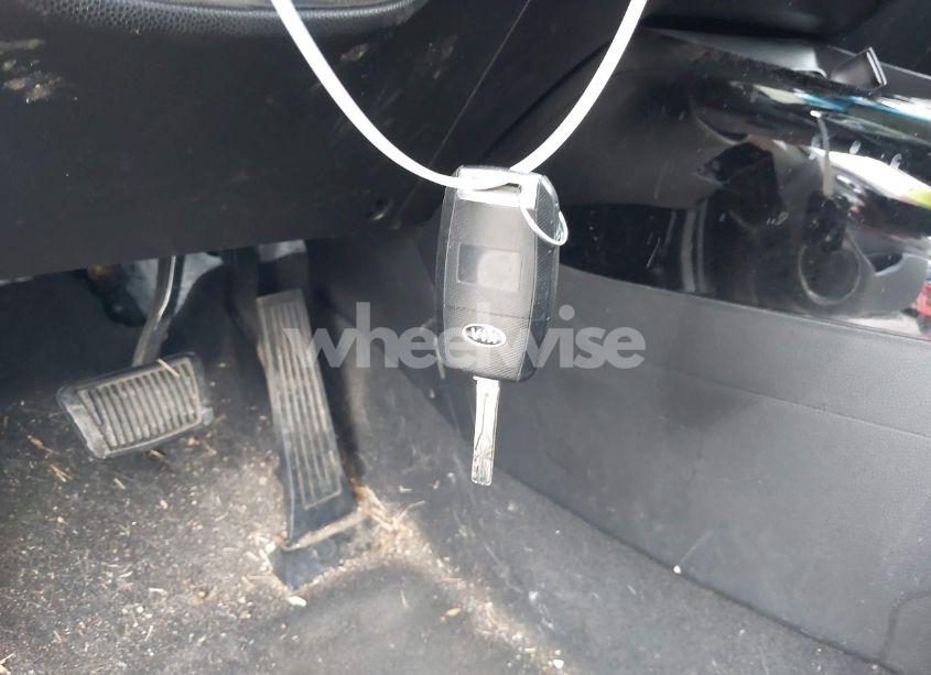 Photo 11 of 2016 Kia Soul + (VIN KNDJP3A55G7358904)