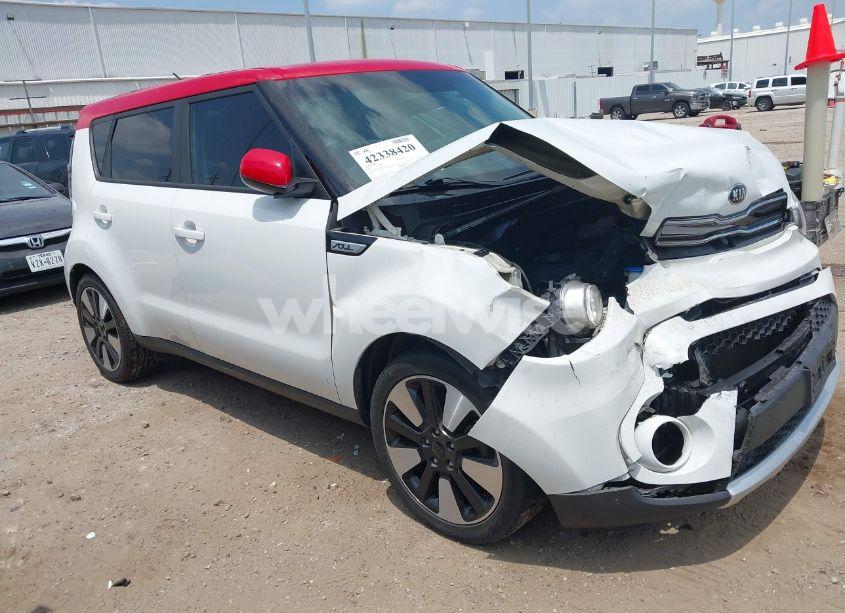 2017 Kia Soul + (VIN KNDJP3A55H7410243) main photo