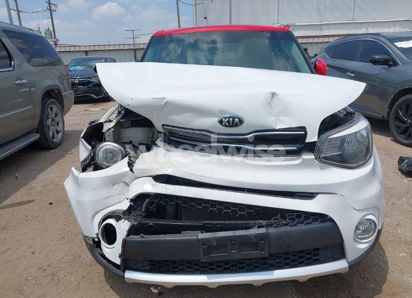 Photo 12 of 2017 Kia Soul + (VIN KNDJP3A55H7410243)