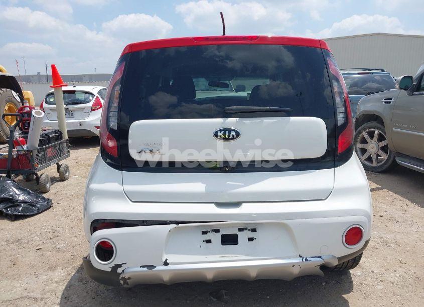 Photo 16 of 2017 Kia Soul + (VIN KNDJP3A55H7410243)