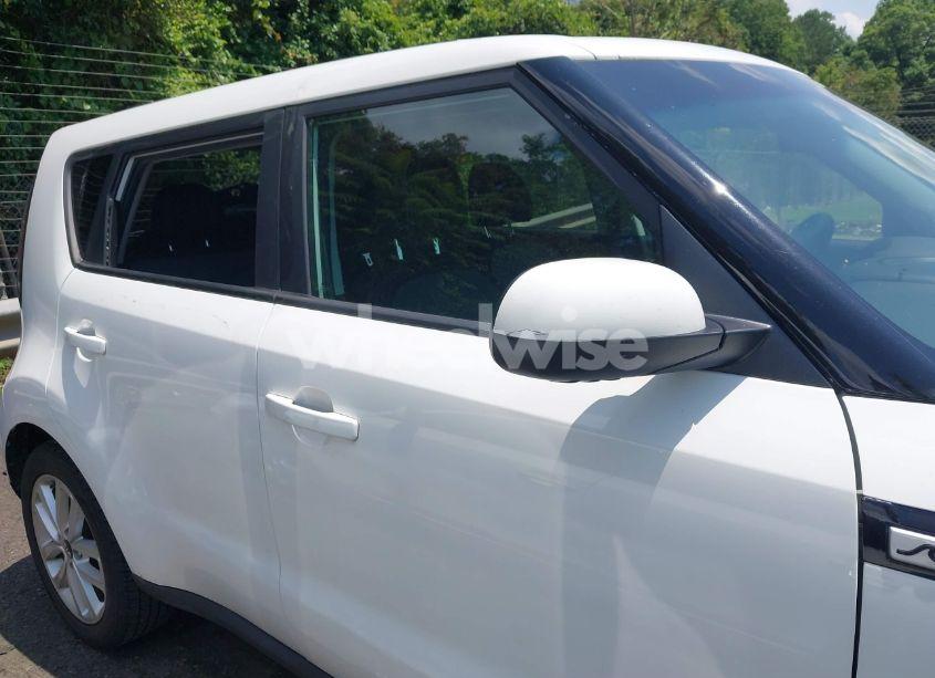 Photo 12 of 2017 Kia Soul + (VIN KNDJP3A55H7500198)