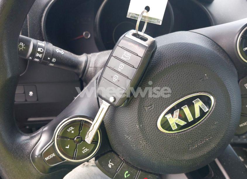 Photo 11 of 2017 Kia Soul + (VIN KNDJP3A55H7502940)