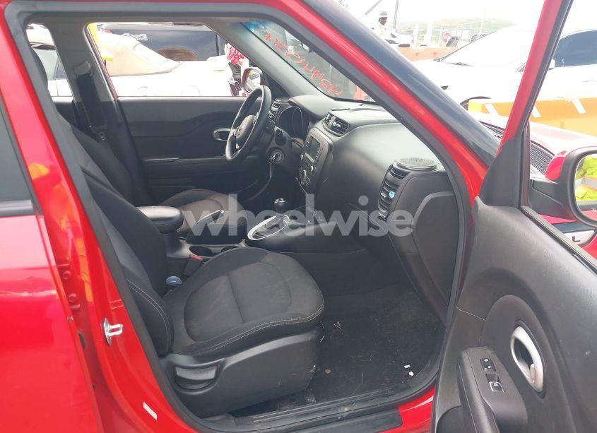 Photo 5 of 2017 Kia Soul + (VIN KNDJP3A55H7502940)