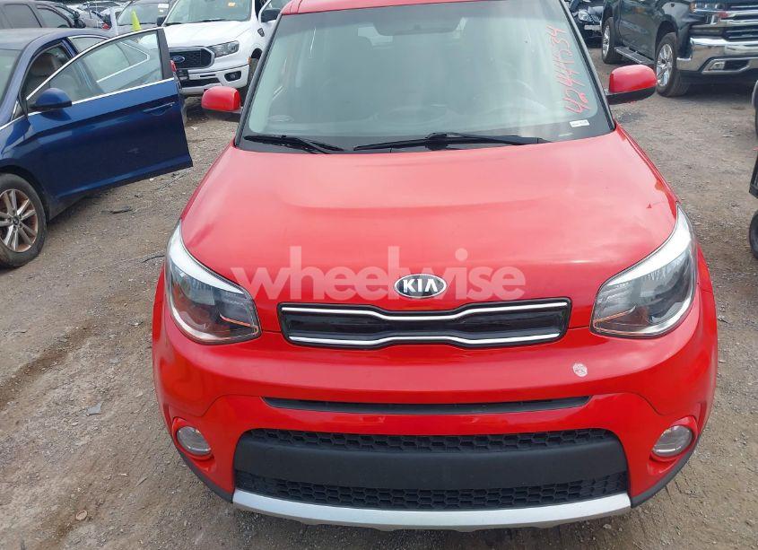 Photo 6 of 2017 Kia Soul + (VIN KNDJP3A55H7502940)