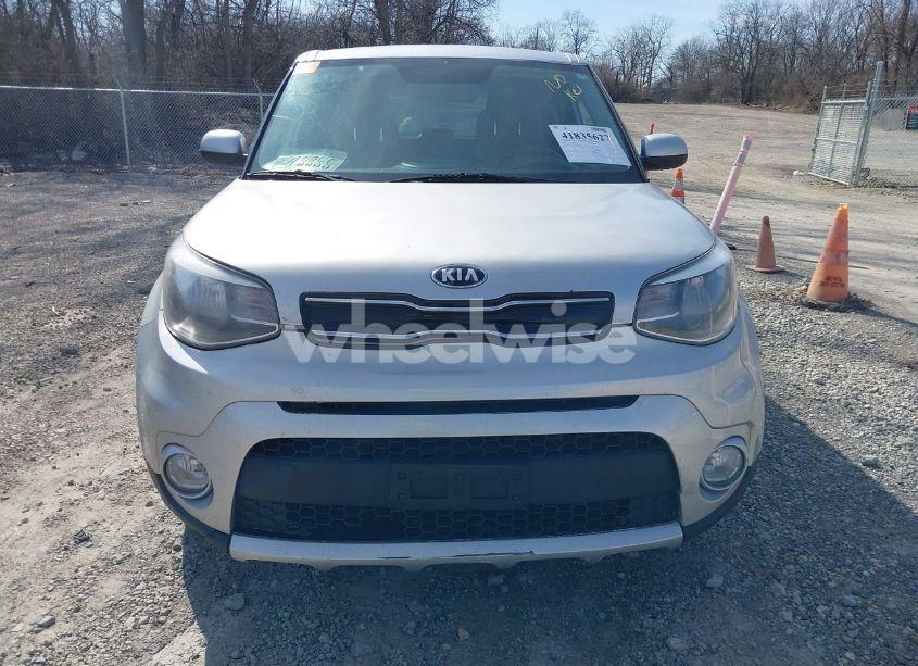 Photo 13 of 2018 Kia Soul + (VIN KNDJP3A55J7576218)