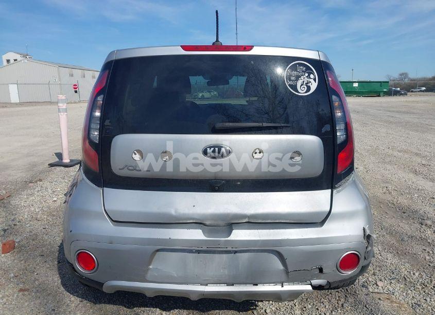 Photo 17 of 2018 Kia Soul + (VIN KNDJP3A55J7576218)