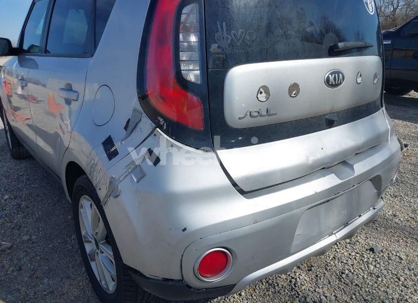Photo 18 of 2018 Kia Soul + (VIN KNDJP3A55J7576218)