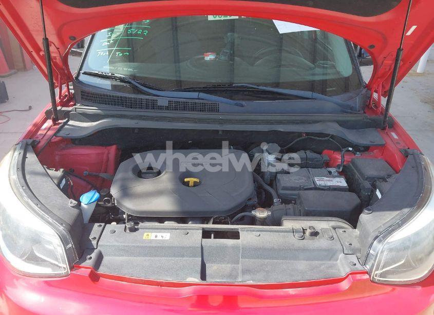 Photo 10 of 2018 Kia Soul + (VIN KNDJP3A55J7596369)