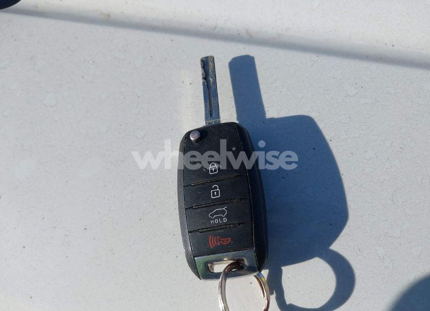 Photo 11 of 2014 Kia Soul + (VIN KNDJP3A56E7023910)