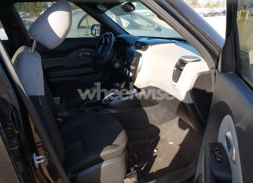 Photo 5 of 2014 Kia Soul + (VIN KNDJP3A56E7023910)