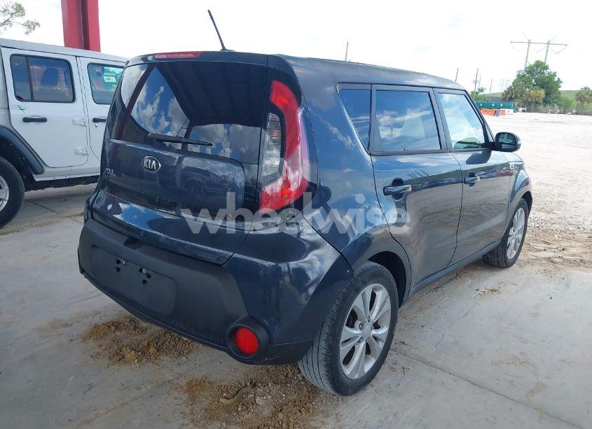 Photo 4 of 2014 Kia Soul + (VIN KNDJP3A56E7071164)