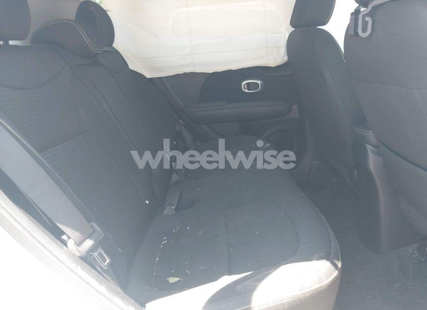 Photo 8 of 2014 Kia Soul + (VIN KNDJP3A56E7700227)