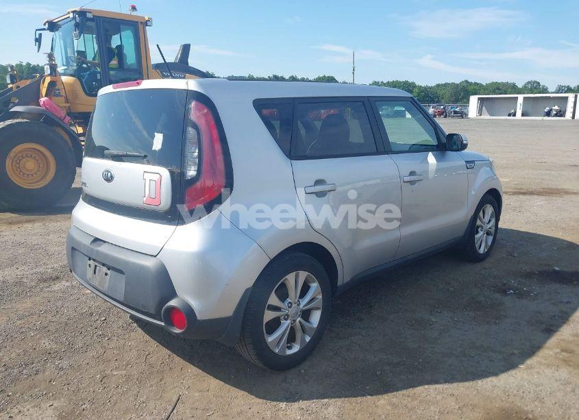 Photo 4 of 2014 Kia Soul + (VIN KNDJP3A56E7703418)