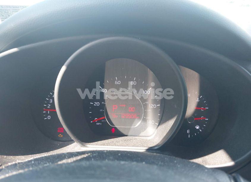 Photo 7 of 2014 Kia Soul + (VIN KNDJP3A56E7703418)