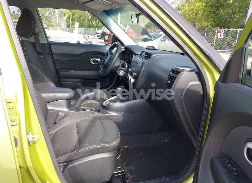 Photo 5 of 2014 Kia Soul + (VIN KNDJP3A56E7710157)