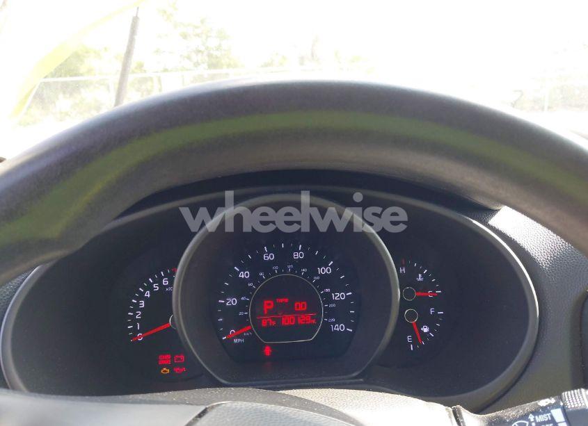 Photo 7 of 2014 Kia Soul + (VIN KNDJP3A56E7710157)