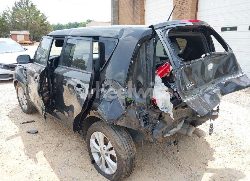 Photo 3 of 2016 Kia Soul + (VIN KNDJP3A56G7276311)