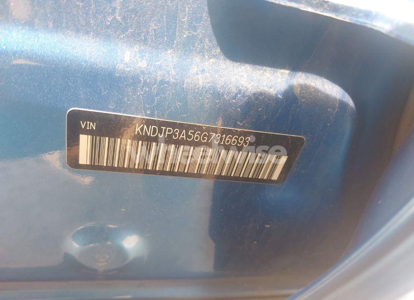 Photo 9 of 2016 Kia Soul + (VIN KNDJP3A56G7316693)