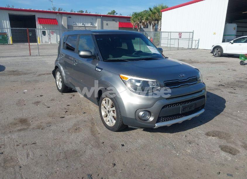 2017 Kia Soul + (VIN KNDJP3A56H7422417) main photo
