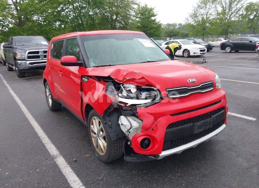 2018 Kia Soul + (VIN KNDJP3A56J7508106) main photo