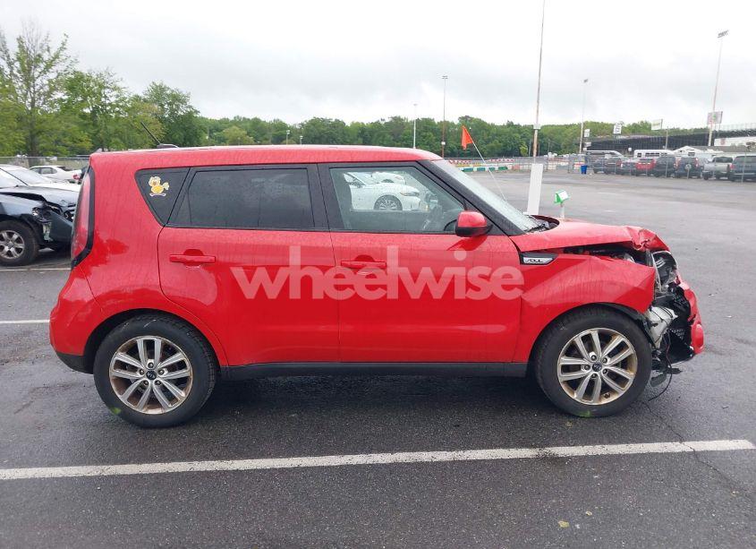 Photo 13 of 2018 Kia Soul + (VIN KNDJP3A56J7508106)