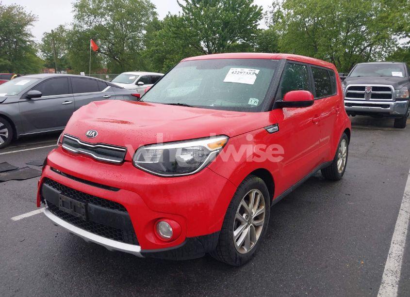 Photo 2 of 2018 Kia Soul + (VIN KNDJP3A56J7508106)