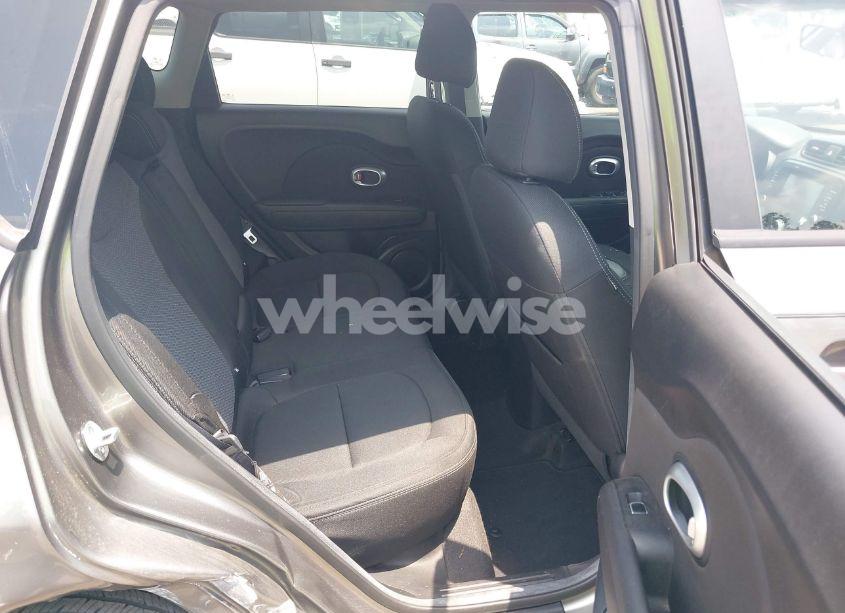 Photo 8 of 2018 Kia Soul + (VIN KNDJP3A56J7597417)