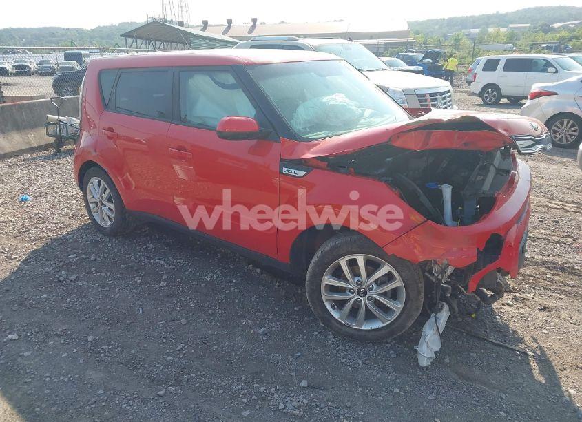 2018 Kia Soul + (VIN KNDJP3A56J7604849) main photo