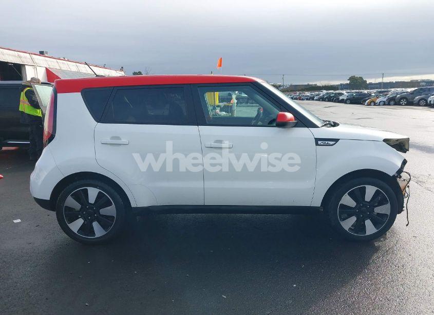 Photo 14 of 2019 Kia Soul + (VIN KNDJP3A56K7646679)