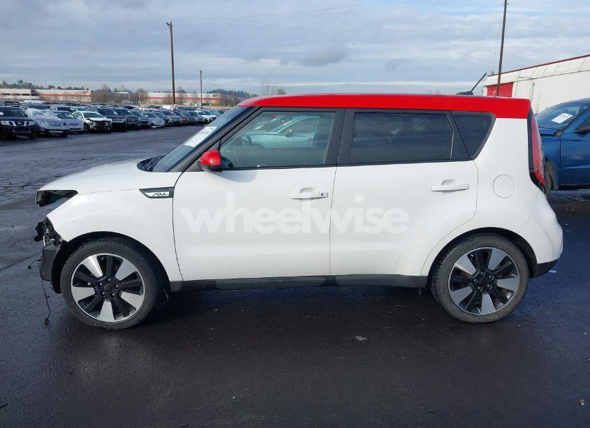 Photo 15 of 2019 Kia Soul + (VIN KNDJP3A56K7646679)