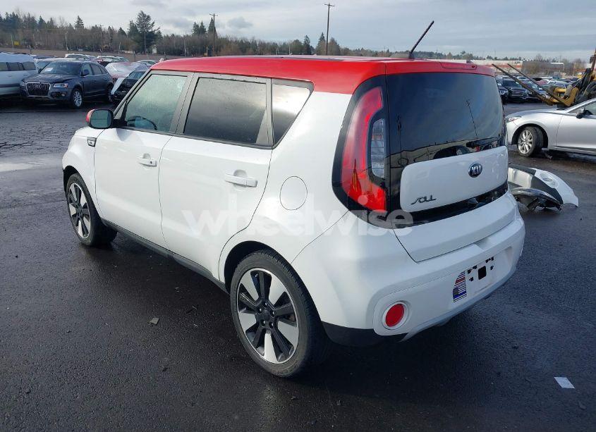 Photo 3 of 2019 Kia Soul + (VIN KNDJP3A56K7646679)