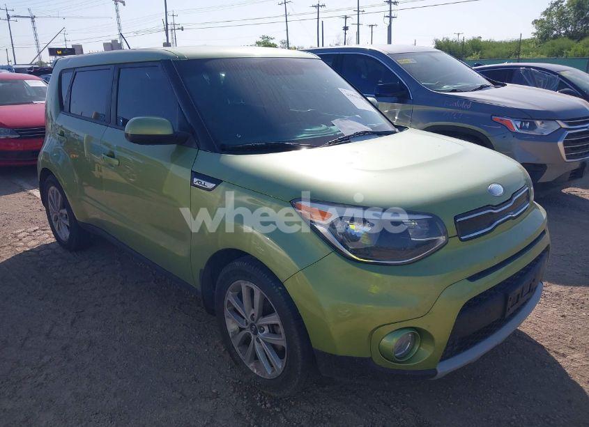 2019 Kia Soul + (VIN KNDJP3A56K7911035) main photo