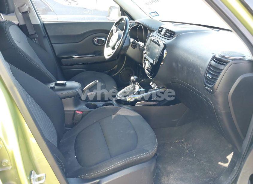 Photo 5 of 2019 Kia Soul + (VIN KNDJP3A56K7911035)