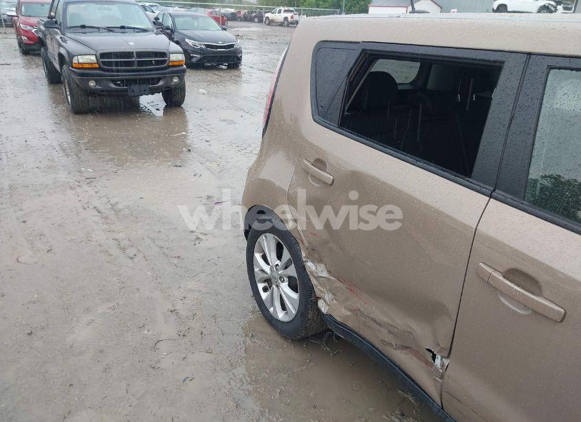 Photo 6 of 2014 Kia Soul + (VIN KNDJP3A57E7029148)