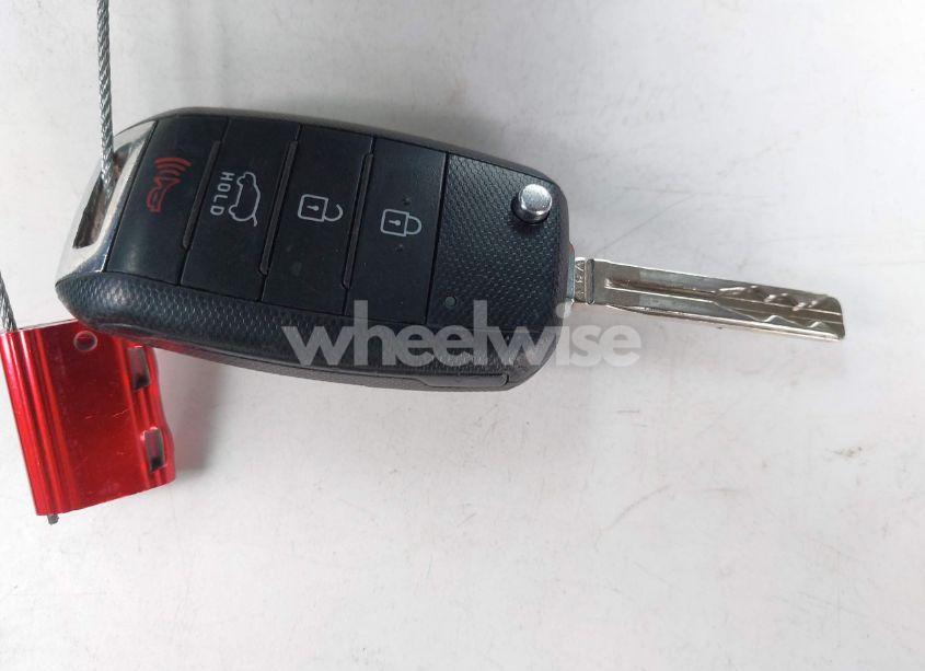 Photo 11 of 2014 Kia Soul + (VIN KNDJP3A57E7055913)