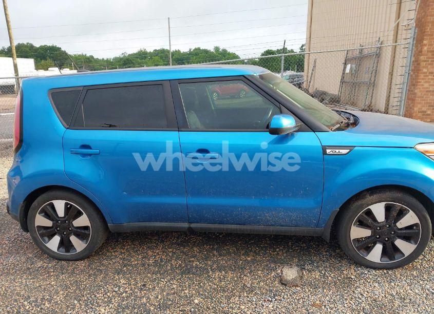 Photo 13 of 2016 Kia Soul + (VIN KNDJP3A57G7310952)