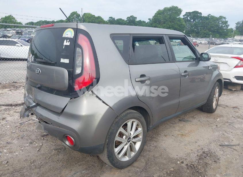 Photo 4 of 2017 Kia Soul + (VIN KNDJP3A57H7411667)