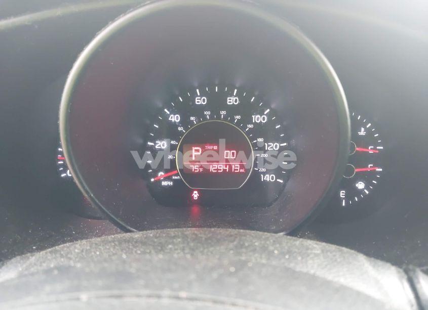 Photo 7 of 2017 Kia Soul + (VIN KNDJP3A57H7411667)