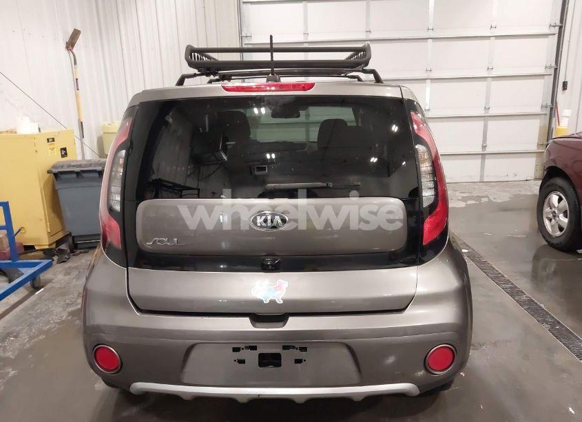 Photo 16 of 2017 Kia Soul + (VIN KNDJP3A57H7460352)