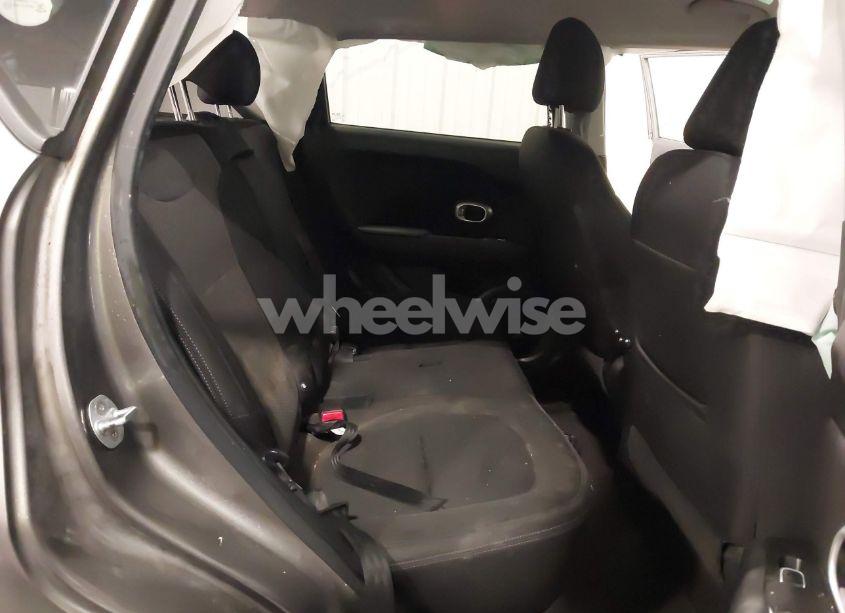 Photo 8 of 2017 Kia Soul + (VIN KNDJP3A57H7460352)