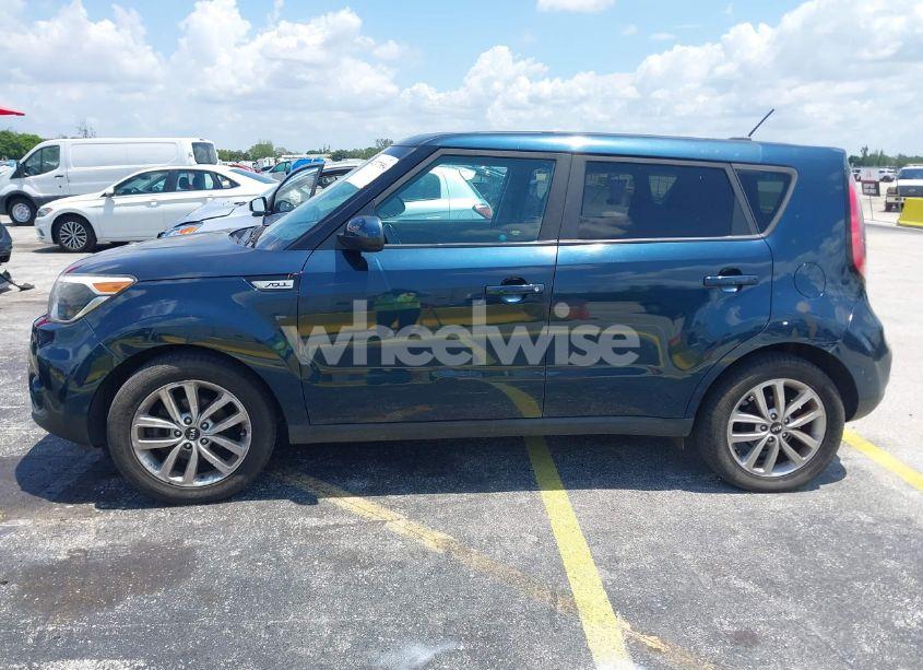 Photo 14 of 2018 Kia Soul + (VIN KNDJP3A57J7505232)