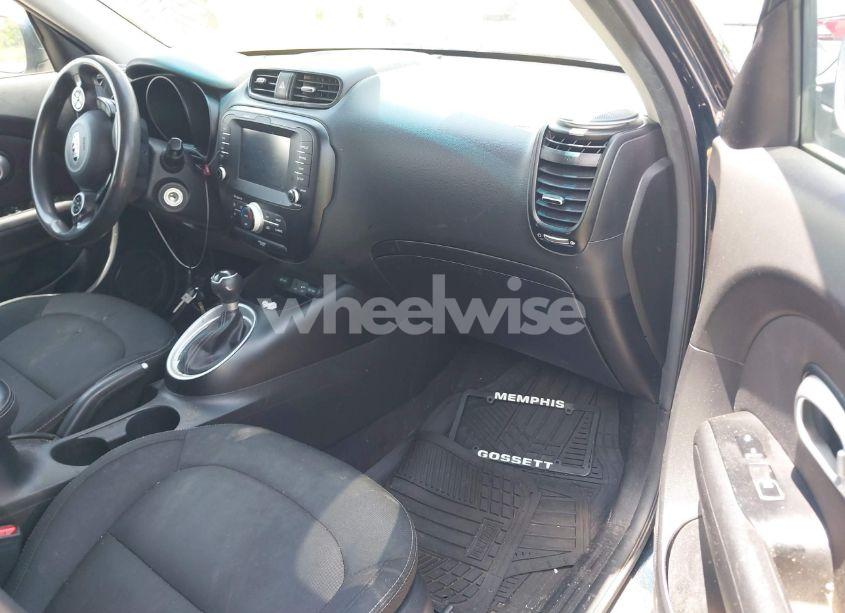 Photo 5 of 2018 Kia Soul + (VIN KNDJP3A57J7505232)