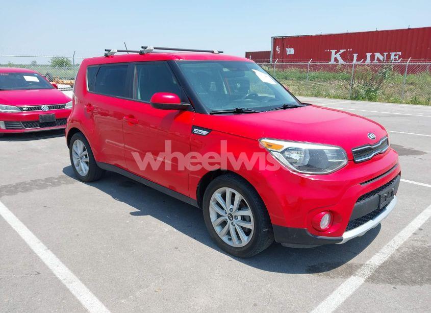 2018 Kia Soul + (VIN KNDJP3A57J7530874) main photo