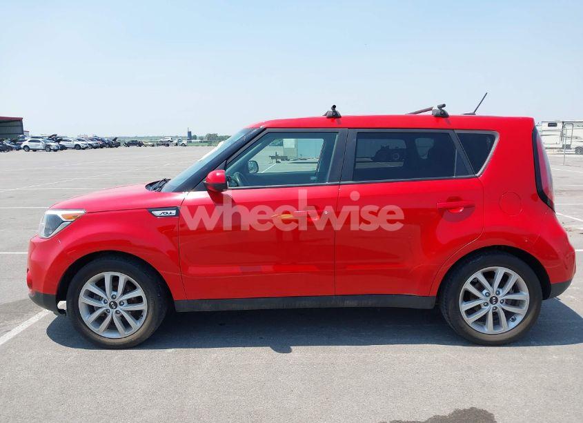 Photo 14 of 2018 Kia Soul + (VIN KNDJP3A57J7530874)