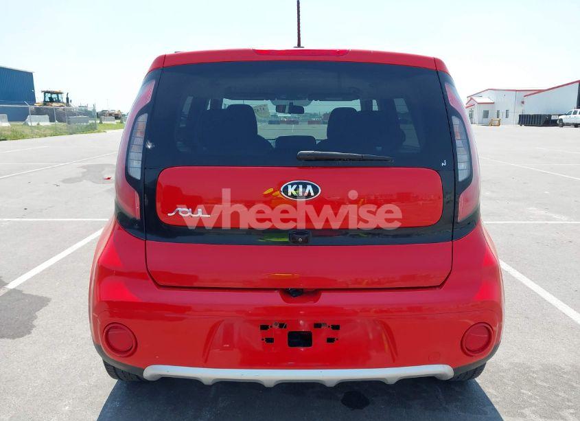 Photo 16 of 2018 Kia Soul + (VIN KNDJP3A57J7530874)